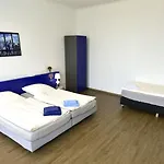 ペンション アム シュロス ゲストハウス