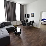 Am Schloss Pensión 4*