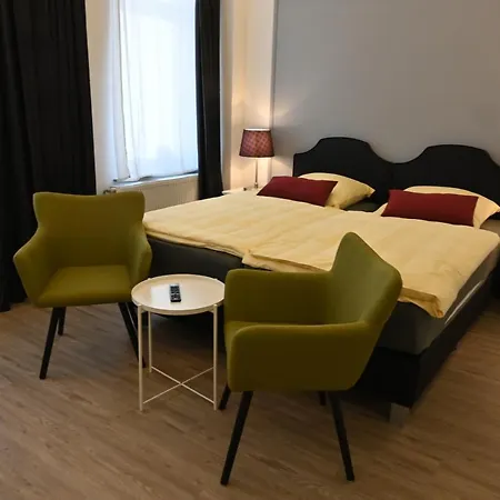 Am Schloss بيت ضيافة