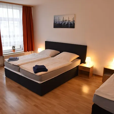 Am Schloss بيت ضيافة