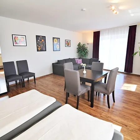 Am Schloss بيت ضيافة شفيرين