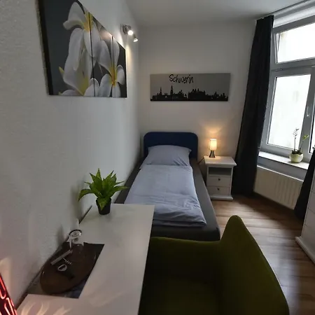 Am Schloss Guest house 2*