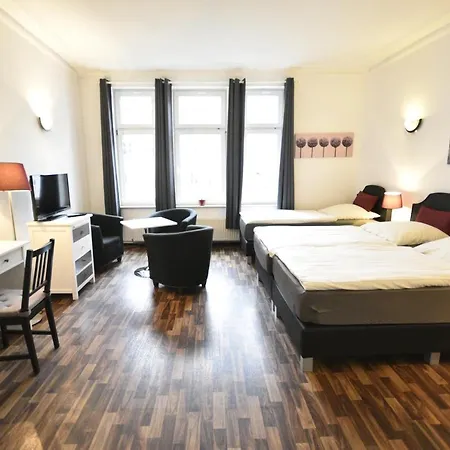 Am Schloss 4* شفيرين