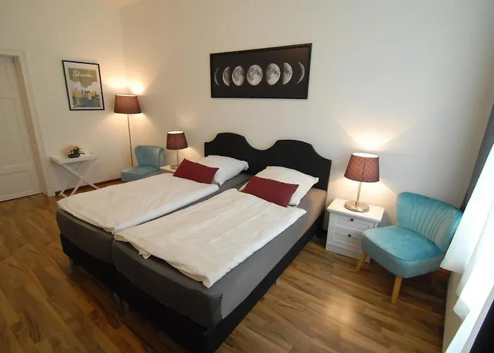 Am Schloss שוורין