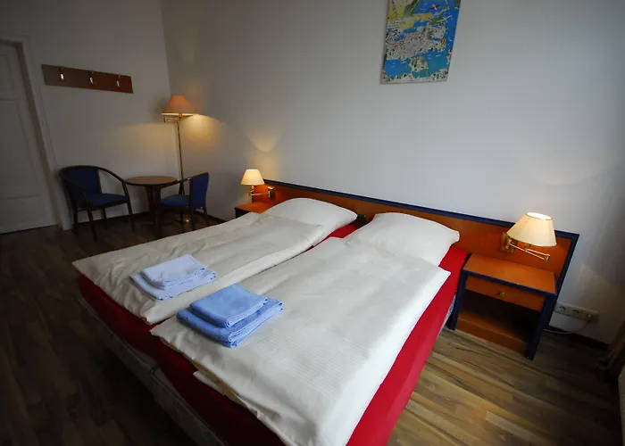 Am Schloss Guest house 4*