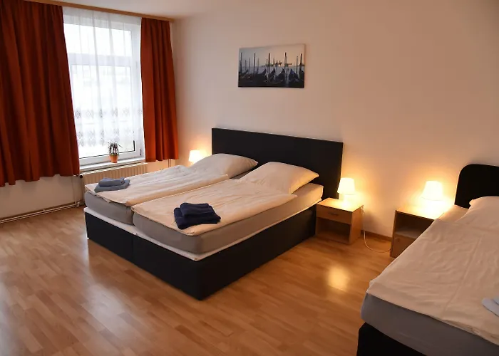 Am Schloss Guest house